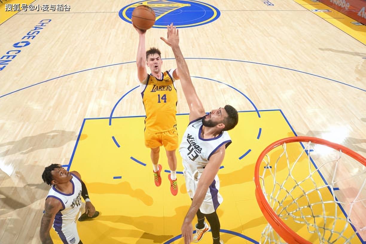 NBA赛场上的精彩瞬间回顾