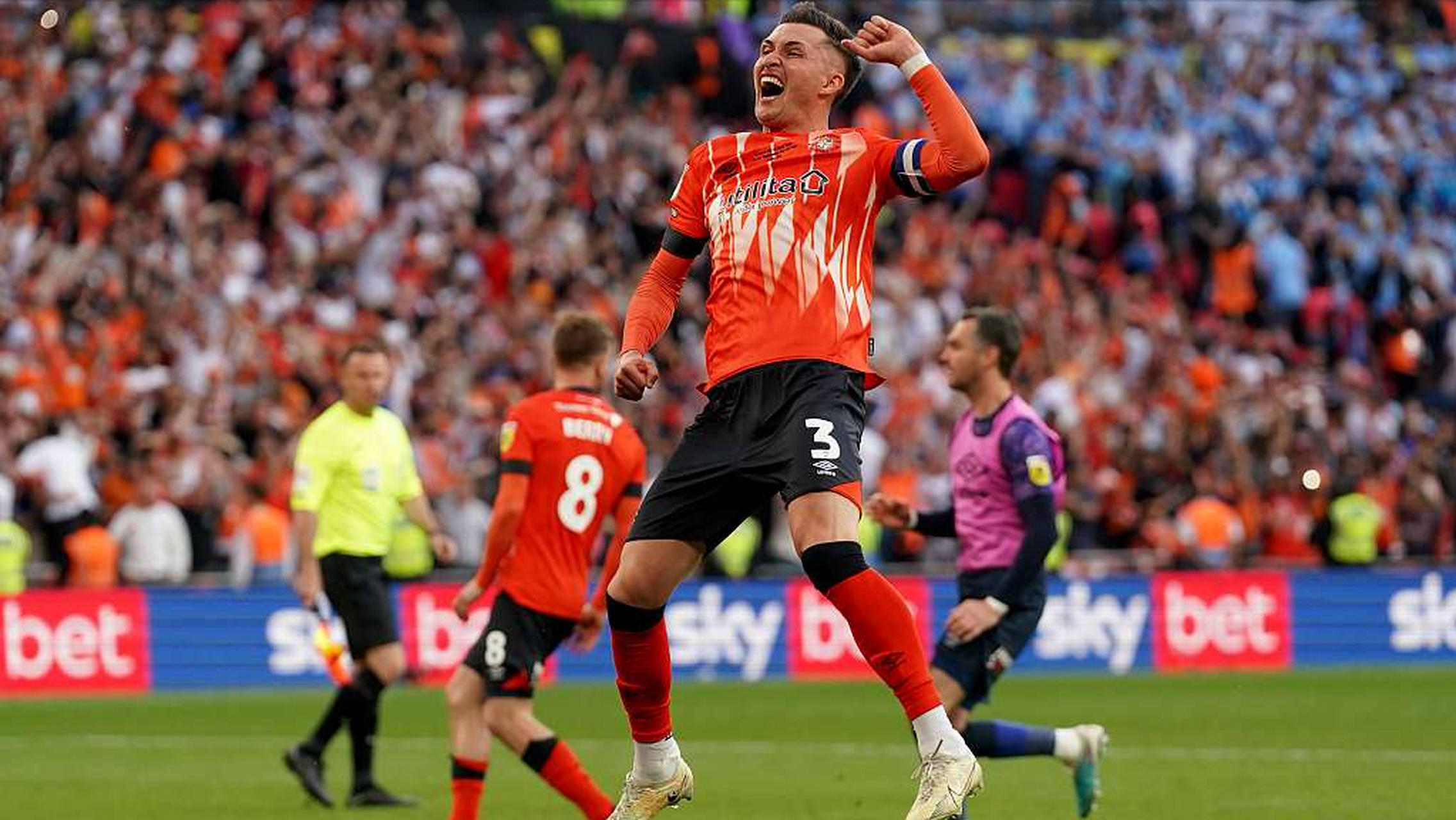 威廉希尔官网-热刺主场击败谢菲联，冲击前四榜位