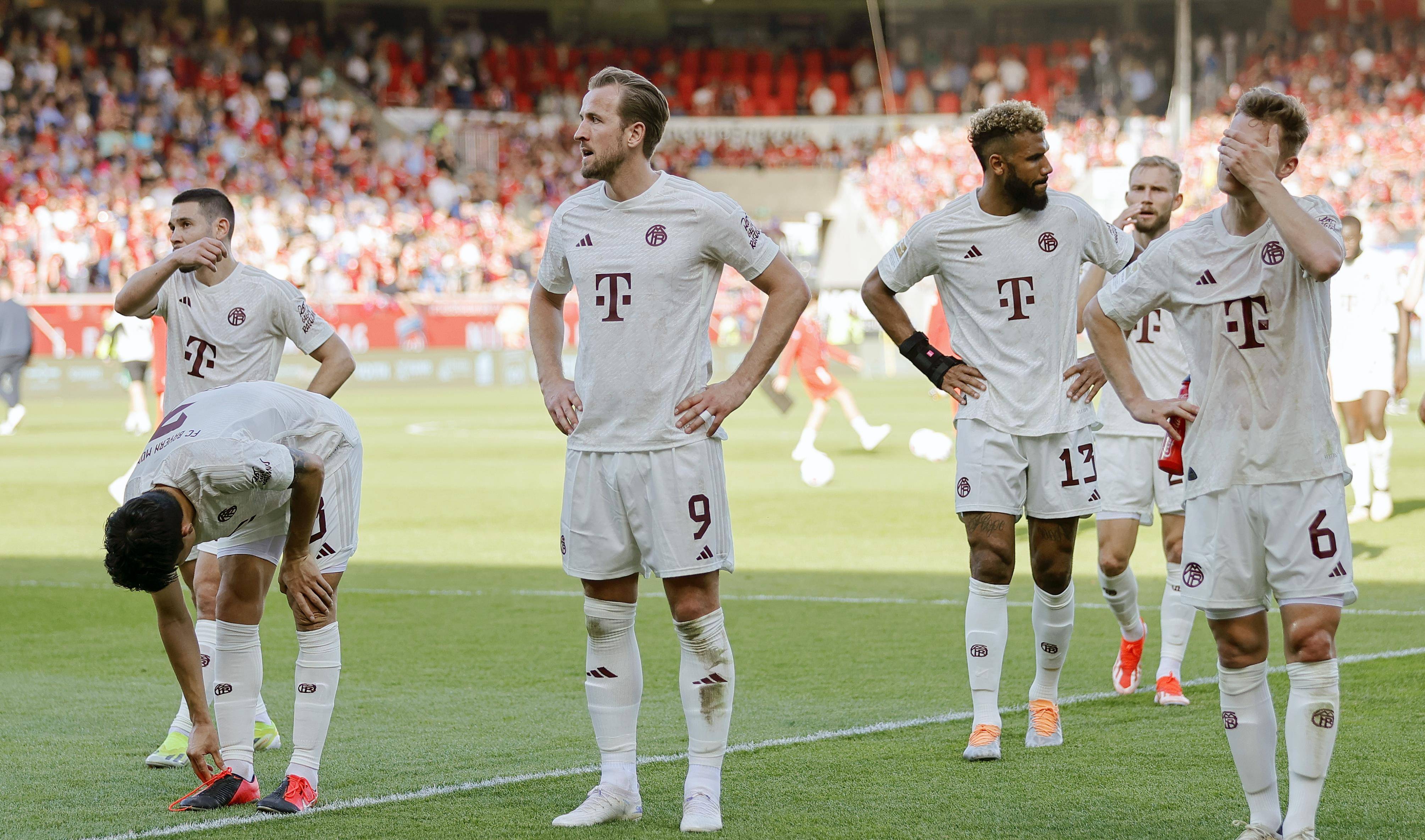 拜仁主帅承认战术调整错误,球队需重组阵容 拜仁主帅承认战术调整错误,球队需重组阵容