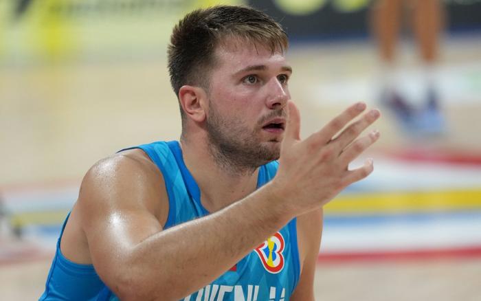 威廉希尔app-几内亚队备战欧锦赛，全力以赴