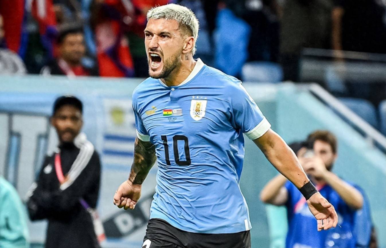 乌拉圭球员在国际联赛中展现强大实力 乌拉圭球员在国际联赛中展现强大实力