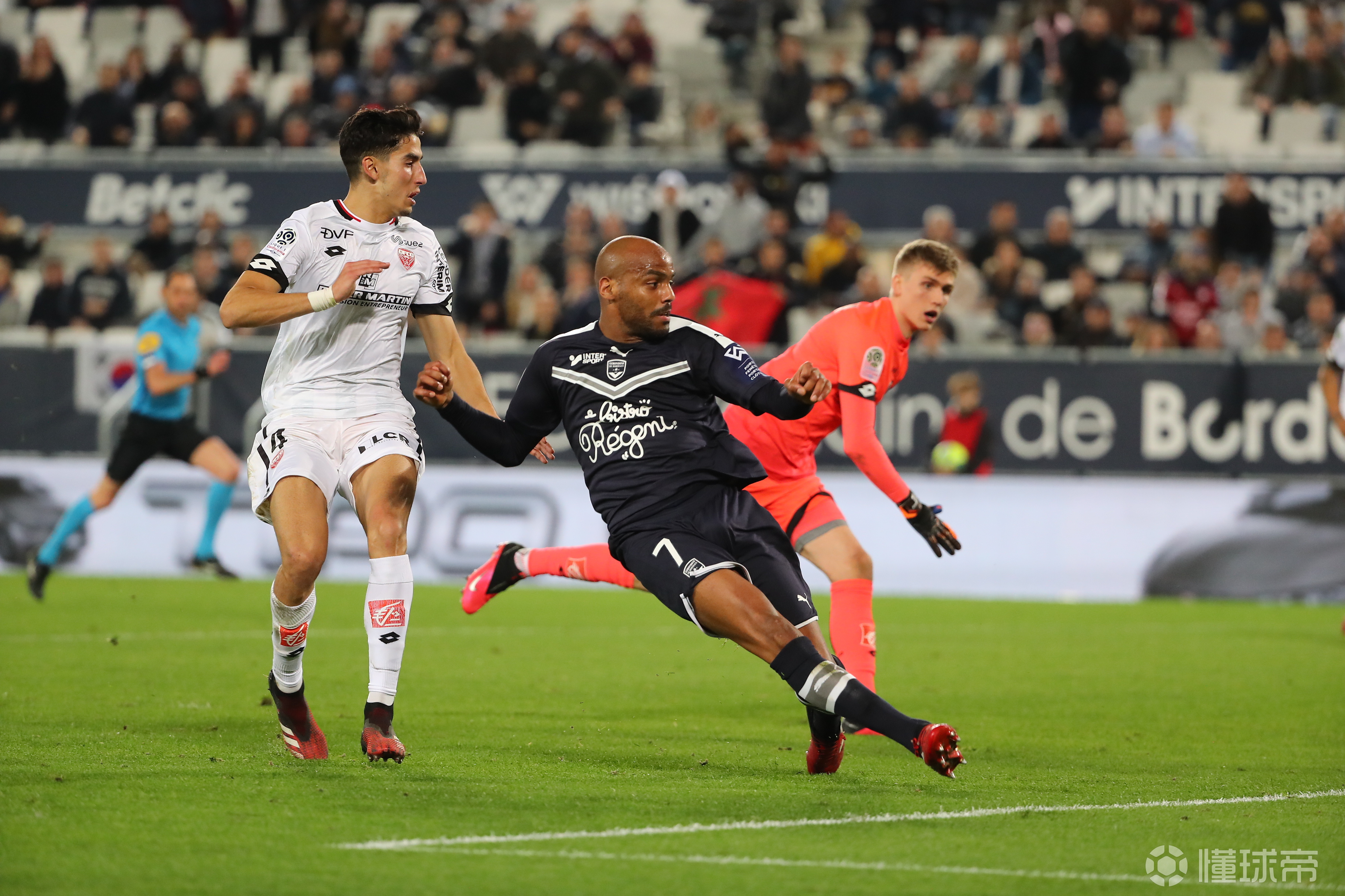 第戎主场告负,距离保级区逐渐拉近 第戎主场告负,距离保级区逐渐拉近