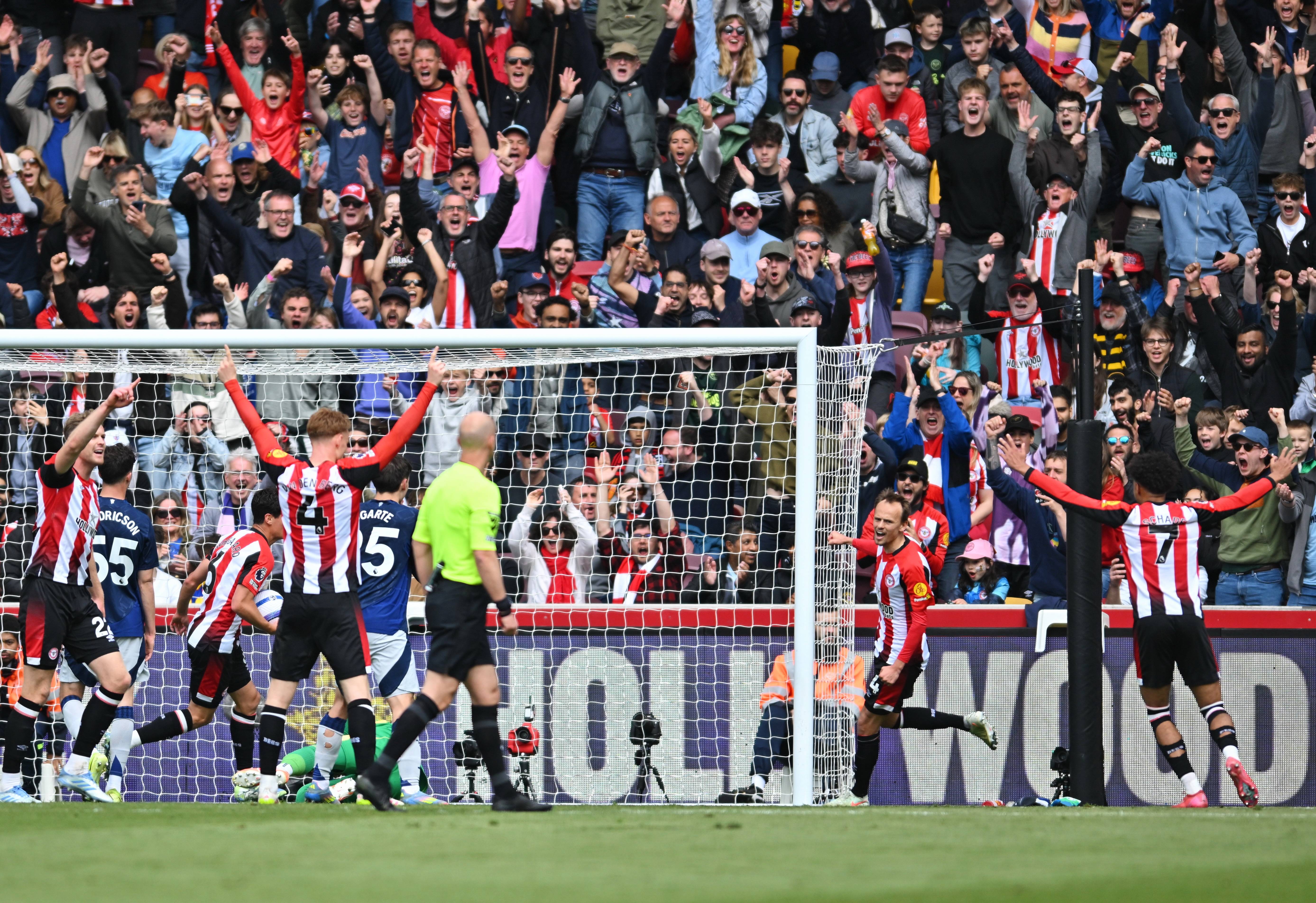 沃特福德击败哈德斯菲尔德,英超胜利重振士气 沃特福德击败哈德斯菲尔德,英超胜利重振士气