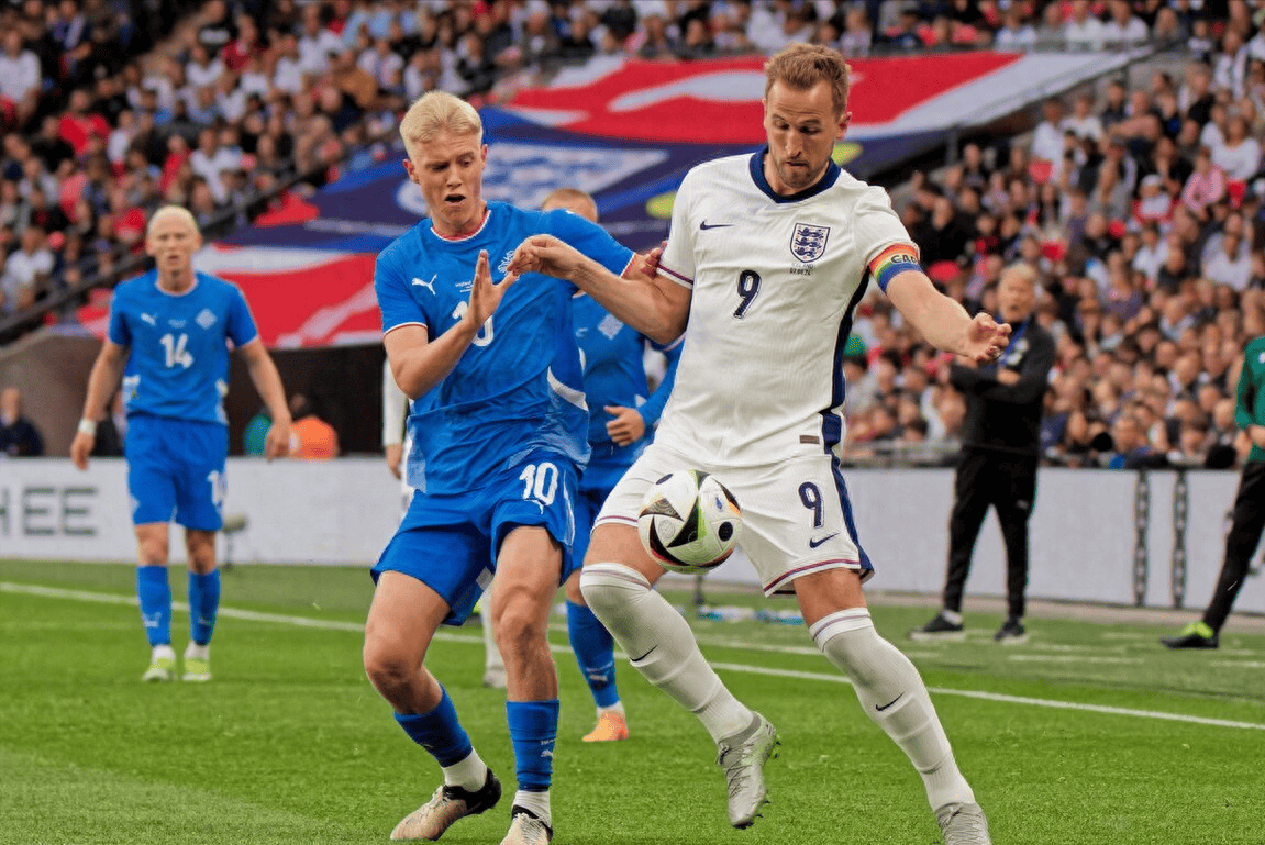 德国队战胜冰岛队,实现了重要的胜利 德国队战胜冰岛队,实现了重要的胜利