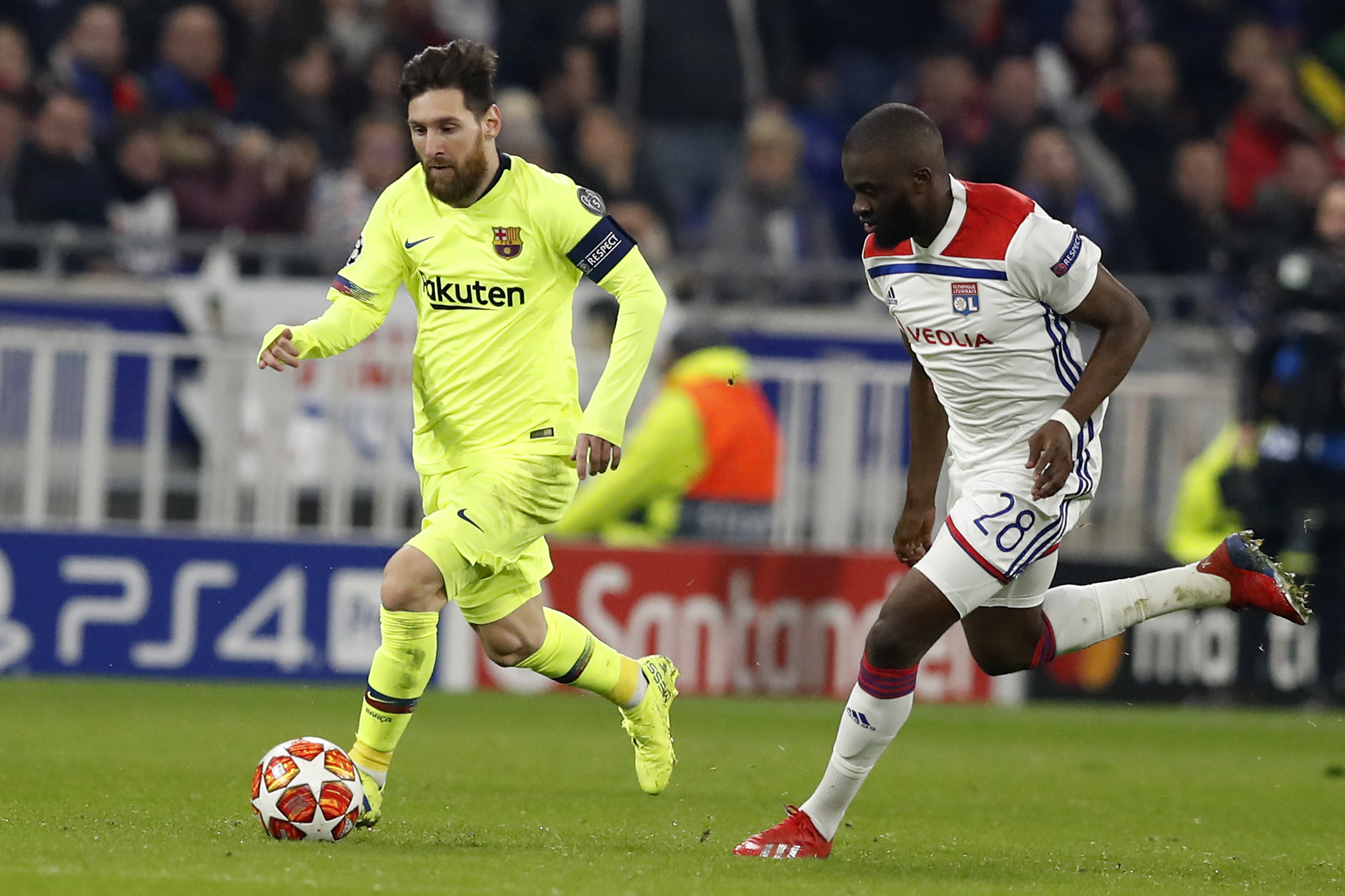 里昂主场战平巴黎,保持不败记录 里昂主场战平巴黎,保持不败记录