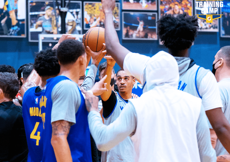 勇士球员成功康复,计划随队重新训练 勇士球员成功康复,计划随队重新训练