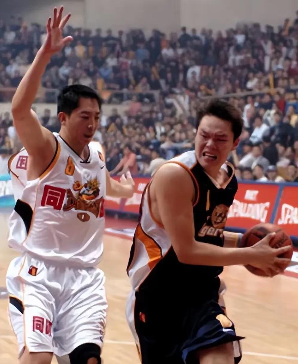 广东男篮轻取江苏队,实力碾压对手 广东男篮轻取江苏队,实力碾压对手