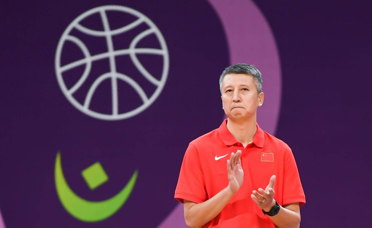 英国威廉希尔-亚洲篮球冠军赛决赛前最后动员,士气高昂