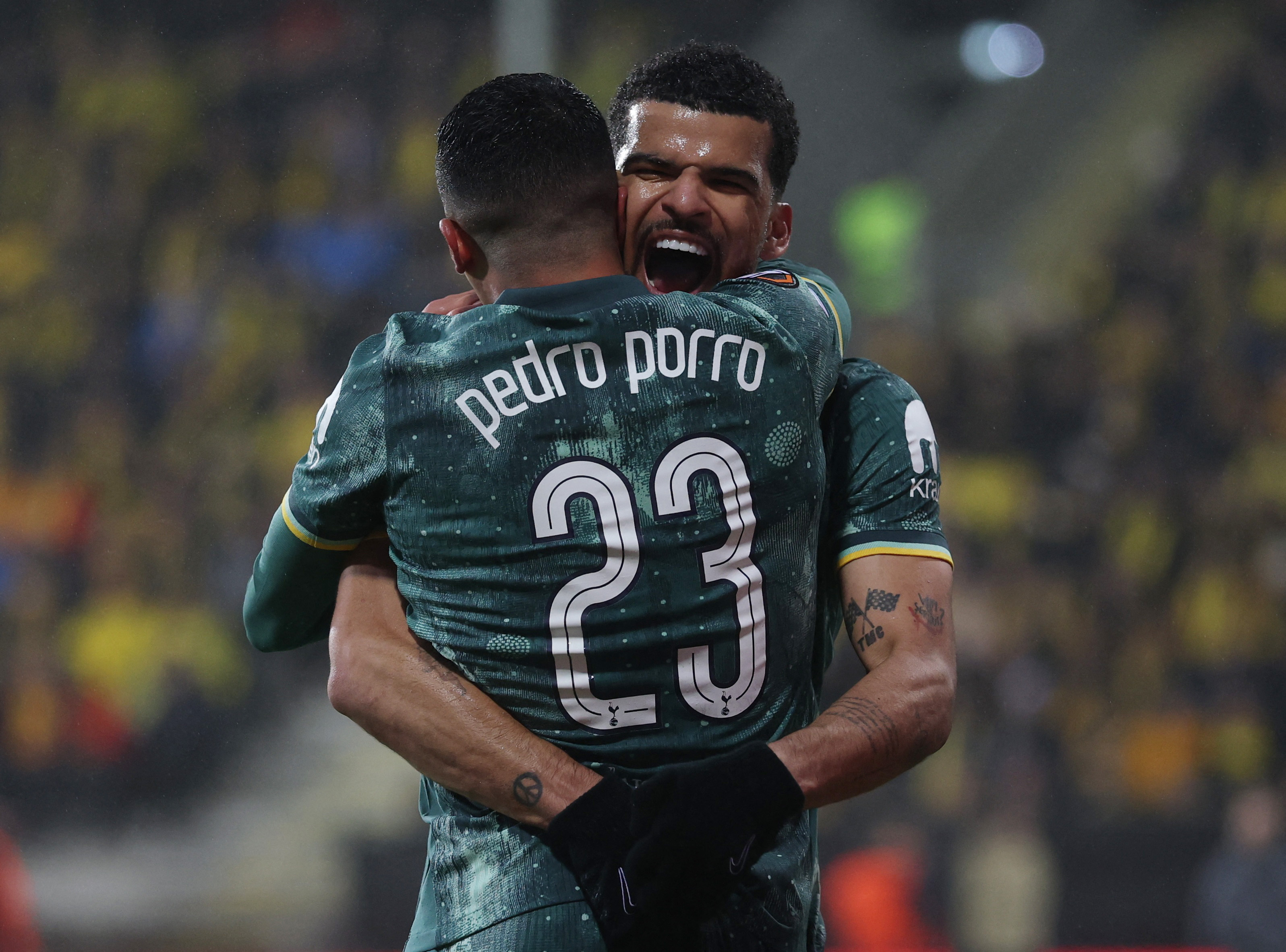 尤文图斯客场逆转热刺,晋级欧冠半决赛! 尤文图斯客场逆转热刺,晋级欧冠半决赛!