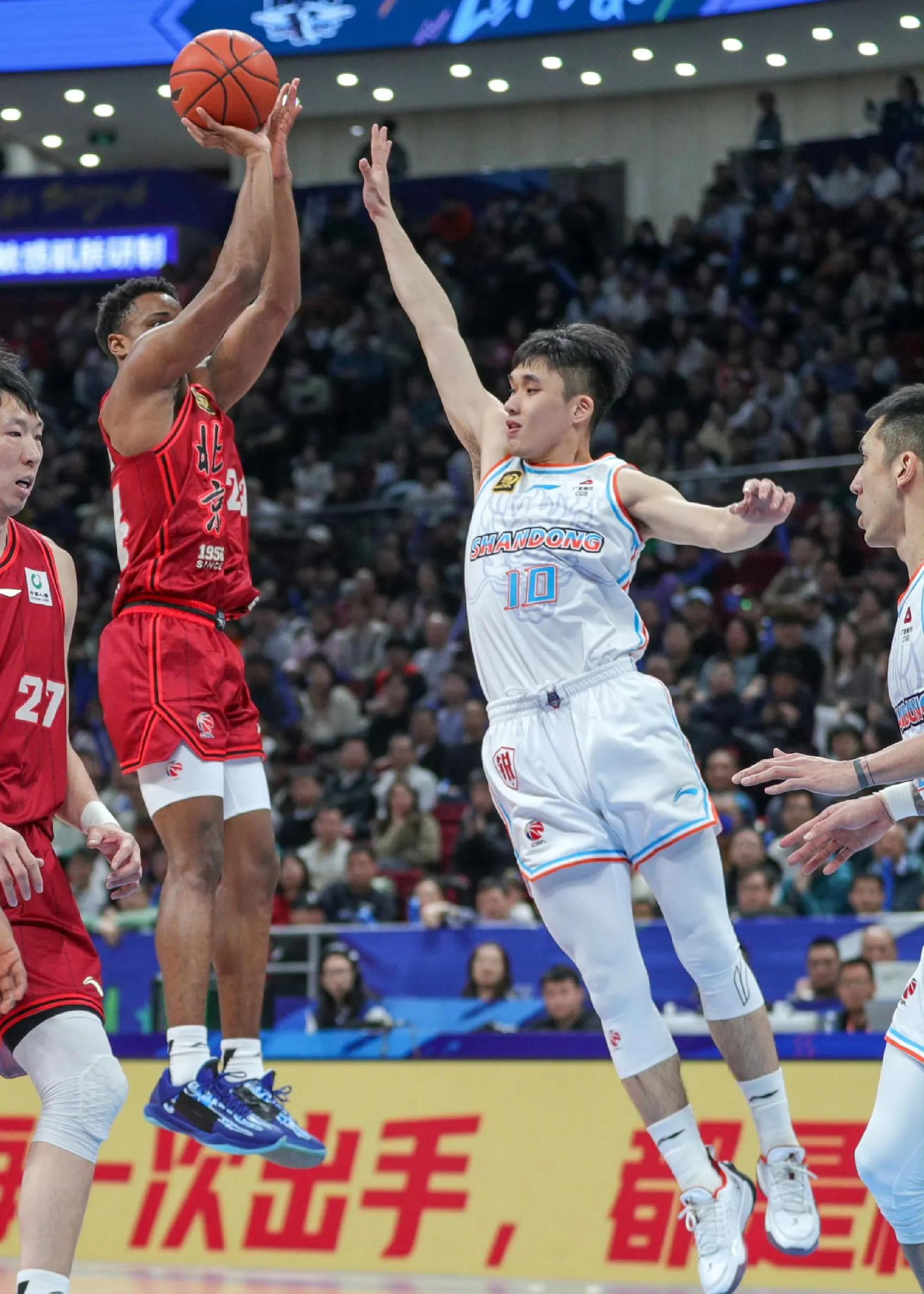 威廉希尔中文站-山东男篮在比赛中表现出色