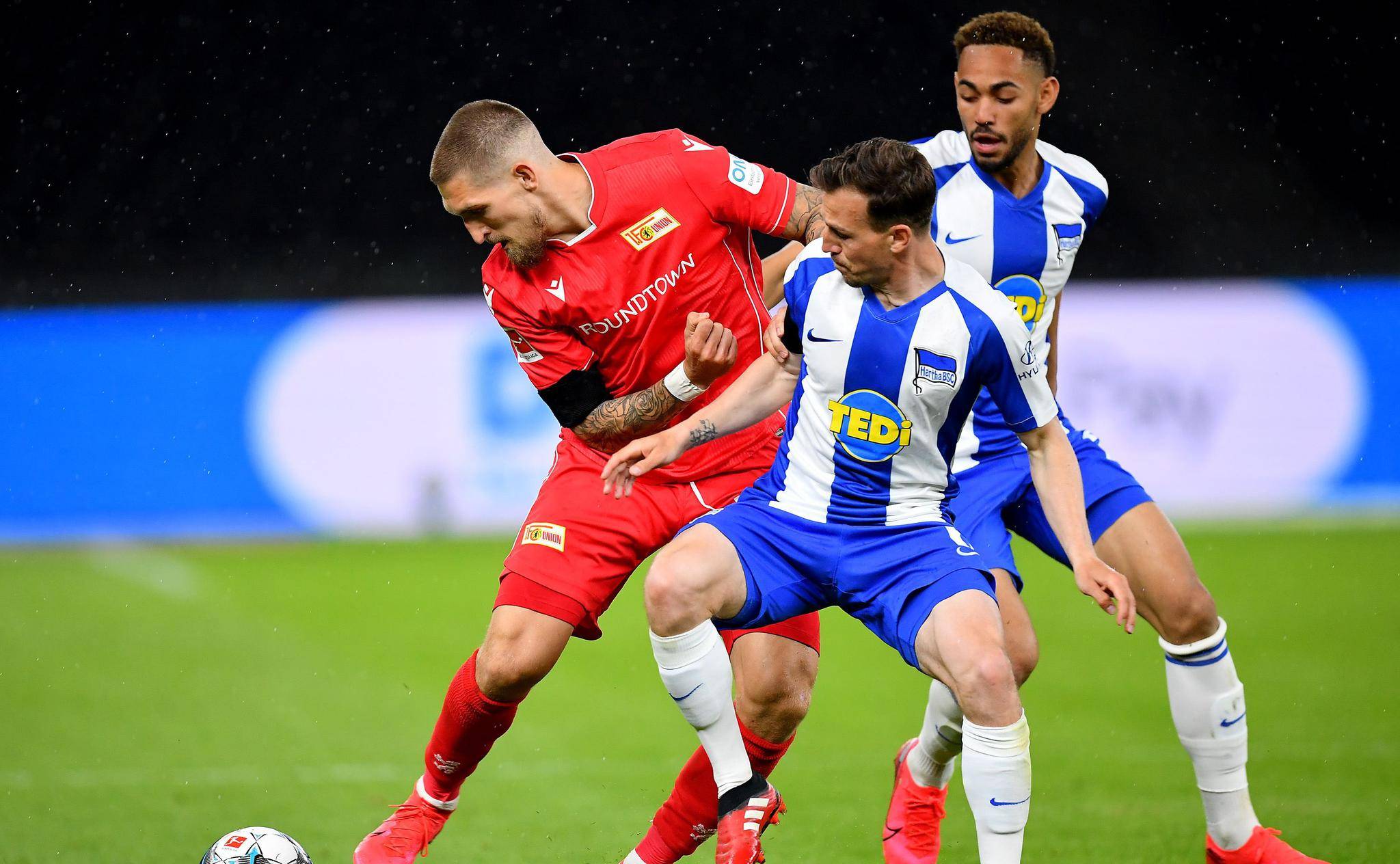 弗赖堡击败柏林赫塔,保持连胜状态 弗赖堡击败柏林赫塔,保持连胜状态