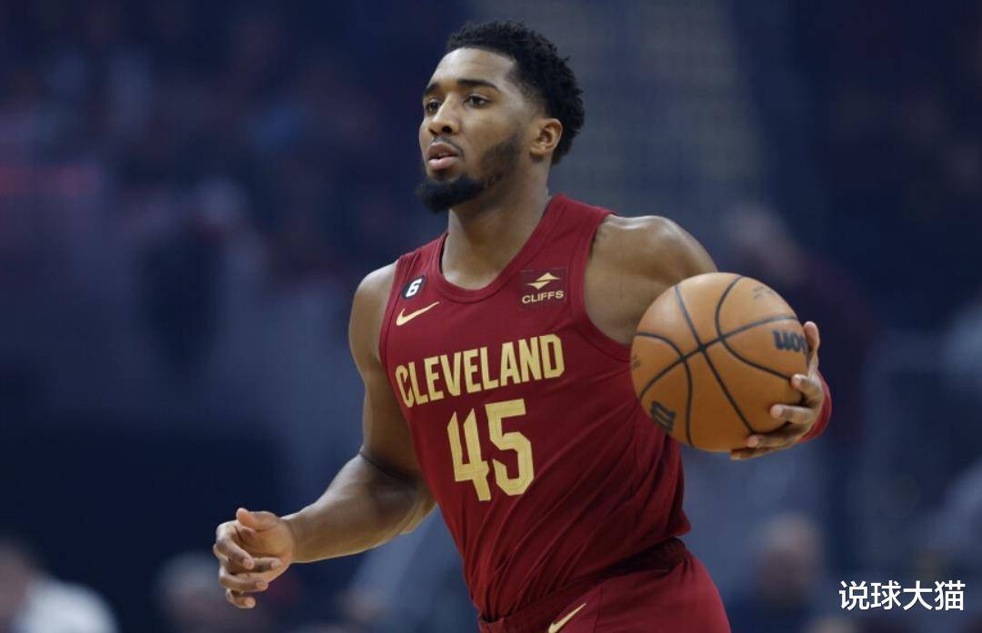 美国球员职业态度备受称赞,展现领袖风采 美国球员职业态度备受称赞,展现领袖风采