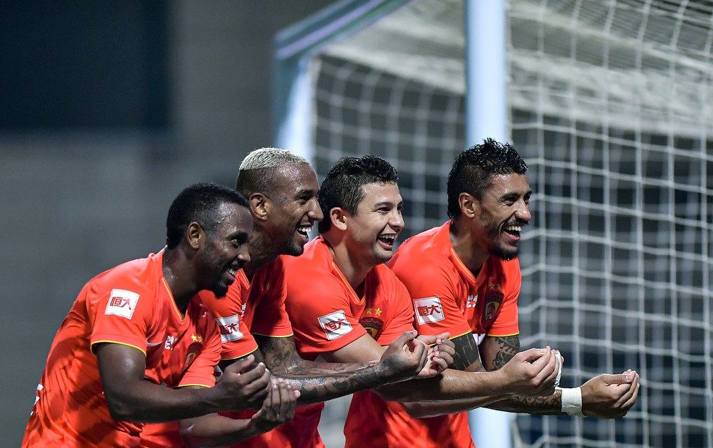 英国威廉希尔-杭州德比：绿城挑战富力，激情碰撞！