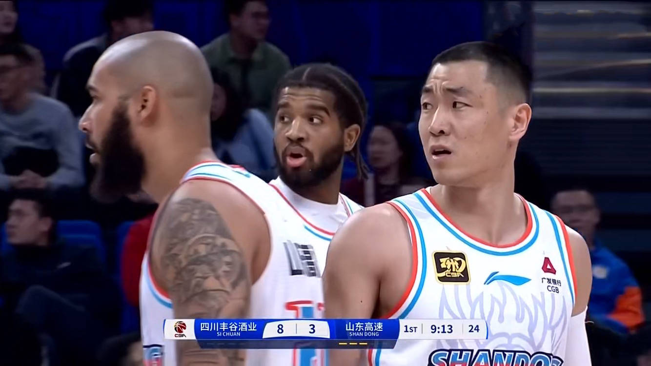 惊险逆转:四川队下半场大反击逆转胜贵州队 惊险逆转:四川队下半场大反击逆转胜贵州队