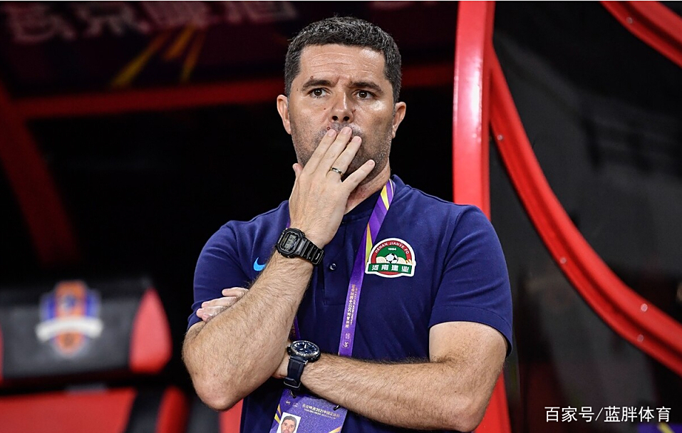 肯博尔队擒敌获胜,杀入四强 肯博尔队擒敌获胜,杀入四强