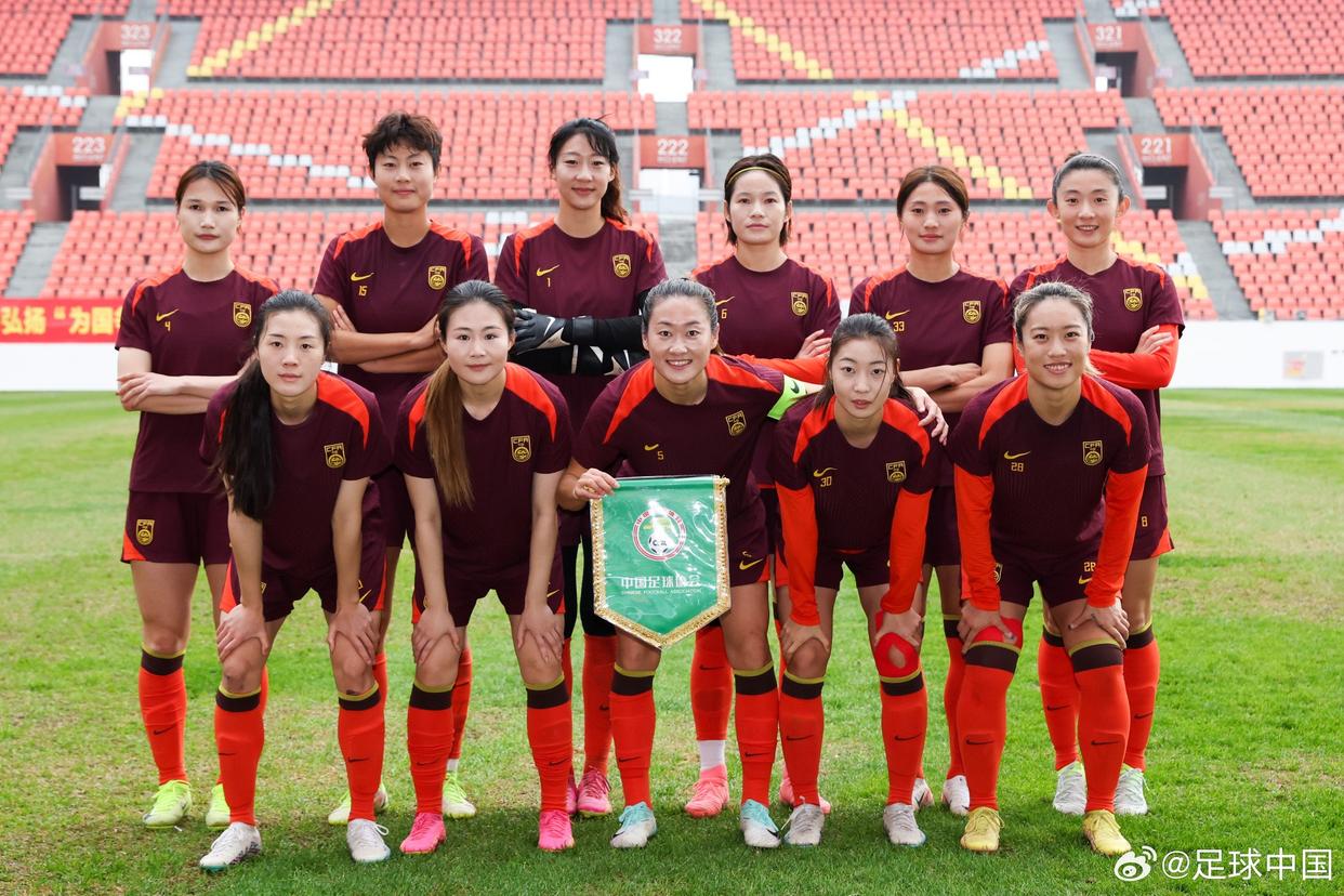 威廉希尔app-加拿大女足再战墨西哥女足，鏖战持续