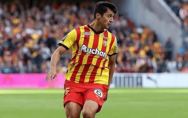 威廉希尔中文站-西班牙边锋加盟法甲尼斯，提升球队攻击力