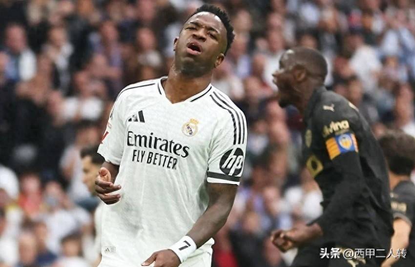 皇家马德里主场告负,让球迷失望 皇家马德里主场告负,让球迷失望