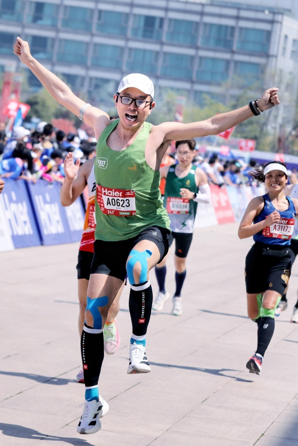 英国威廉希尔-轻松晋级！运动员成功晋级决赛