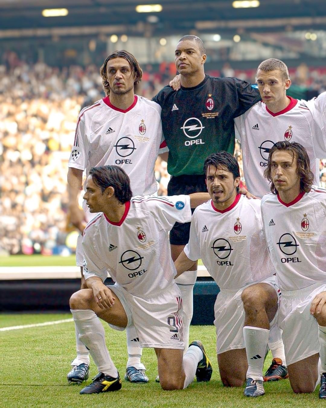 威廉希尔app-罗马队与尤文图斯队争夺联赛冠军