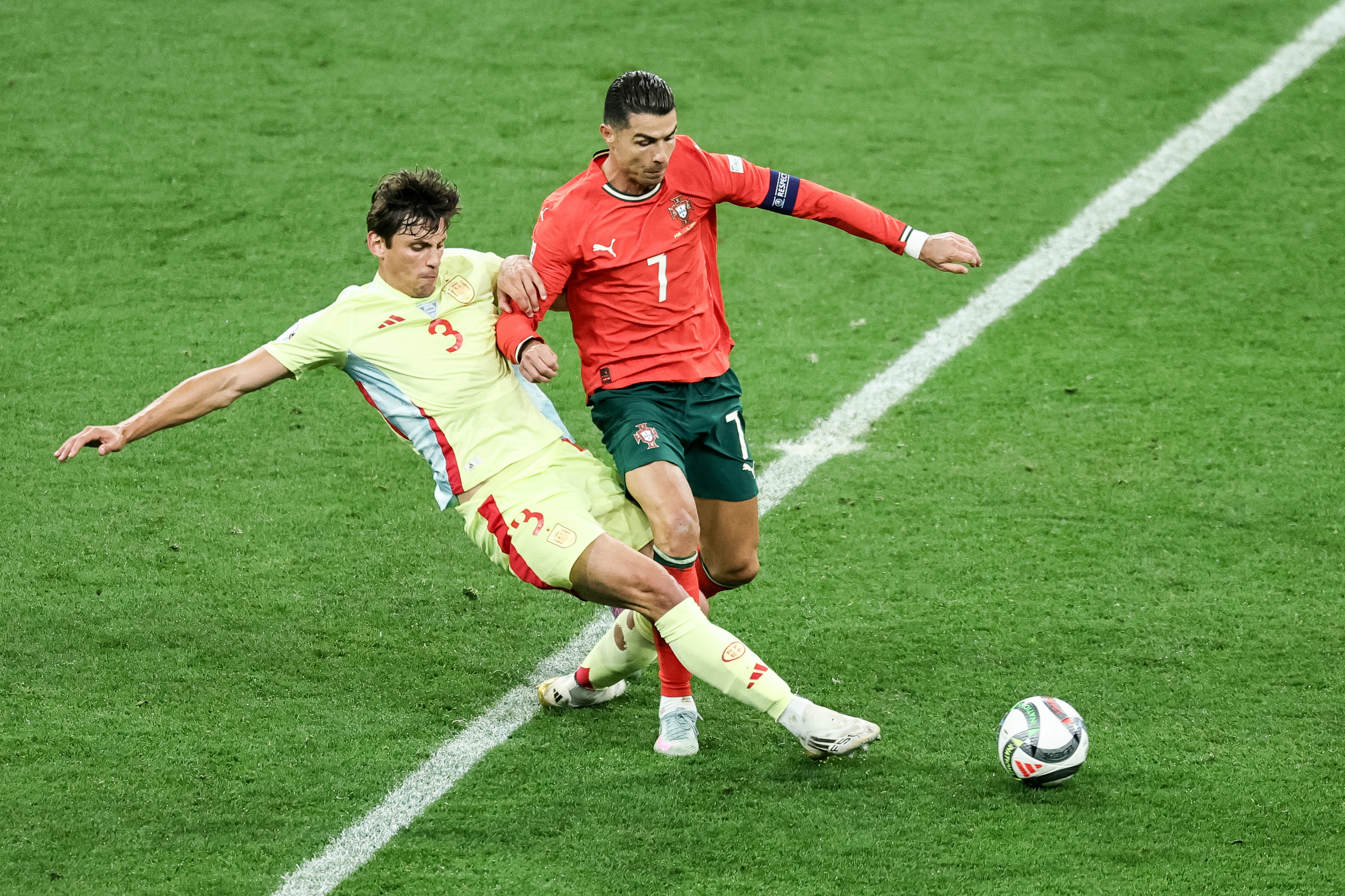 威廉希尔官网-葡萄牙队斩获胜利，成功进军欧洲杯预选赛决赛