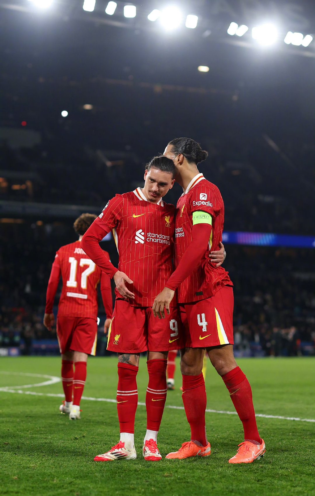 威廉希尔官网-利物浦2-1击退尤文图斯,锁定出线席位