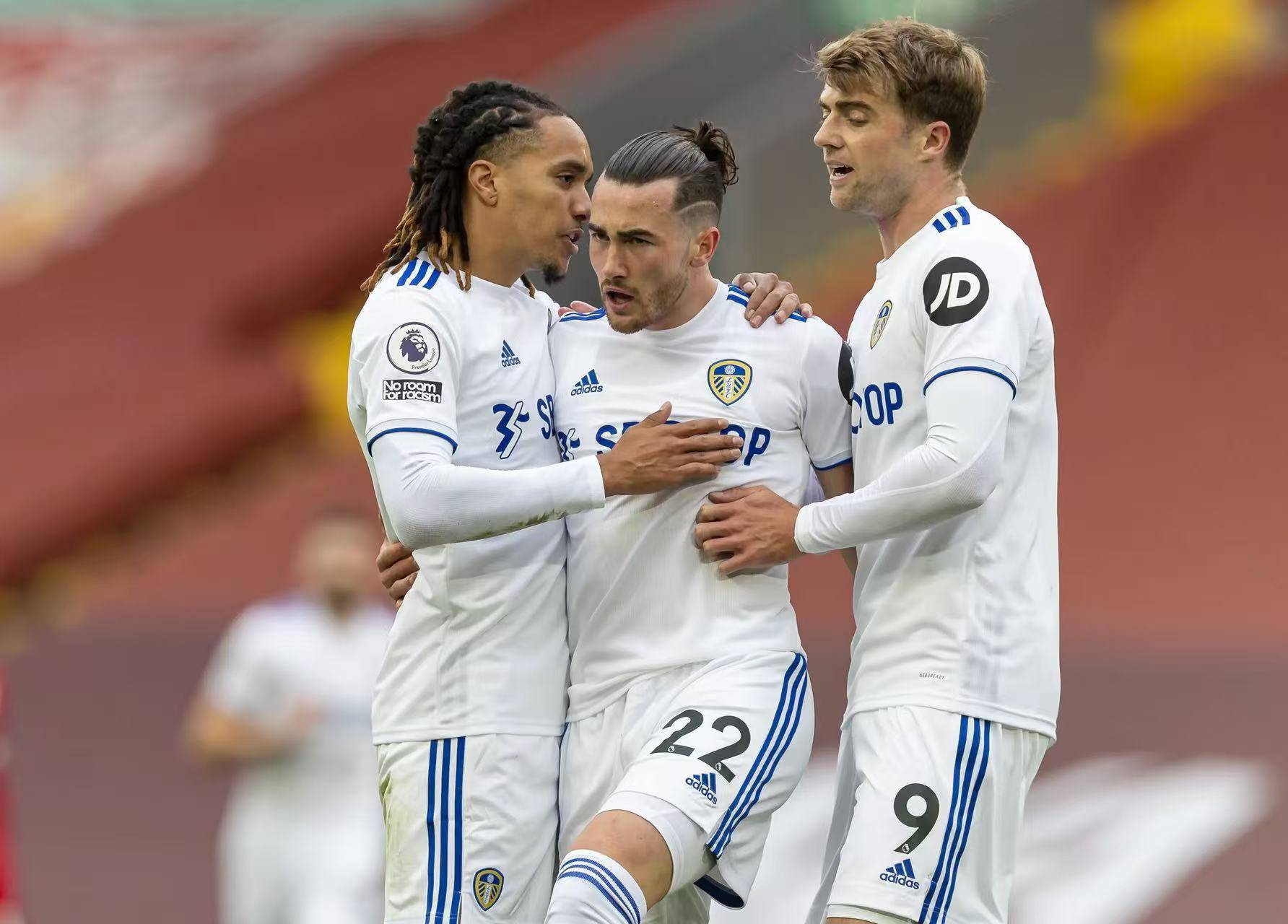 利兹联惨遭逆转!埃弗顿发出保级警告 利兹联惨遭逆转!埃弗顿发出保级警告