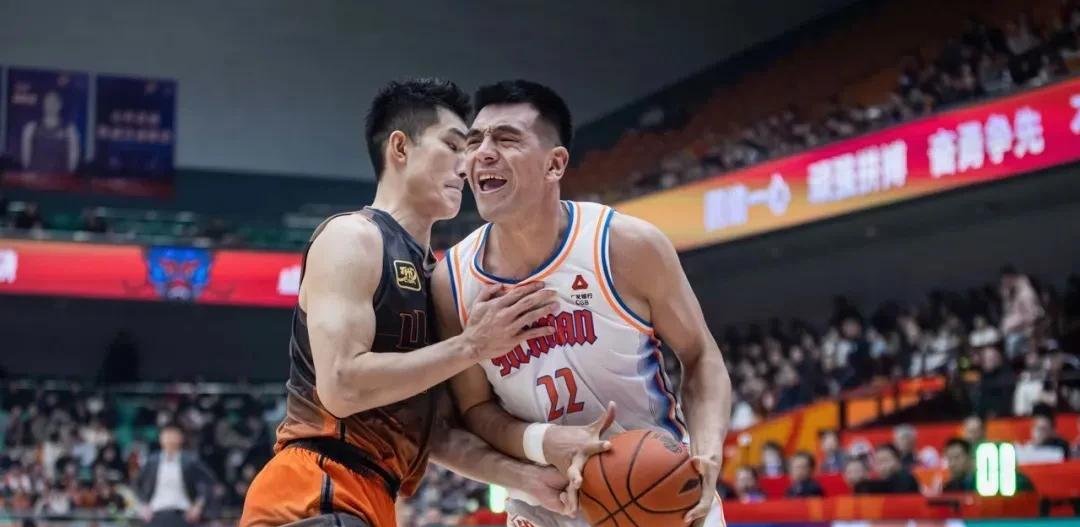 威廉希尔中文站-山东队在与四川队的比赛中摆出一副气势如虹态势,最终获得胜利