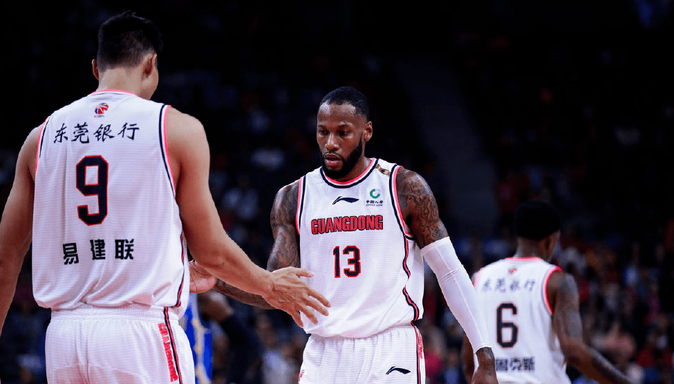 英国威廉希尔-墨西哥男子橄榄球队赢得激烈对决，取得胜利