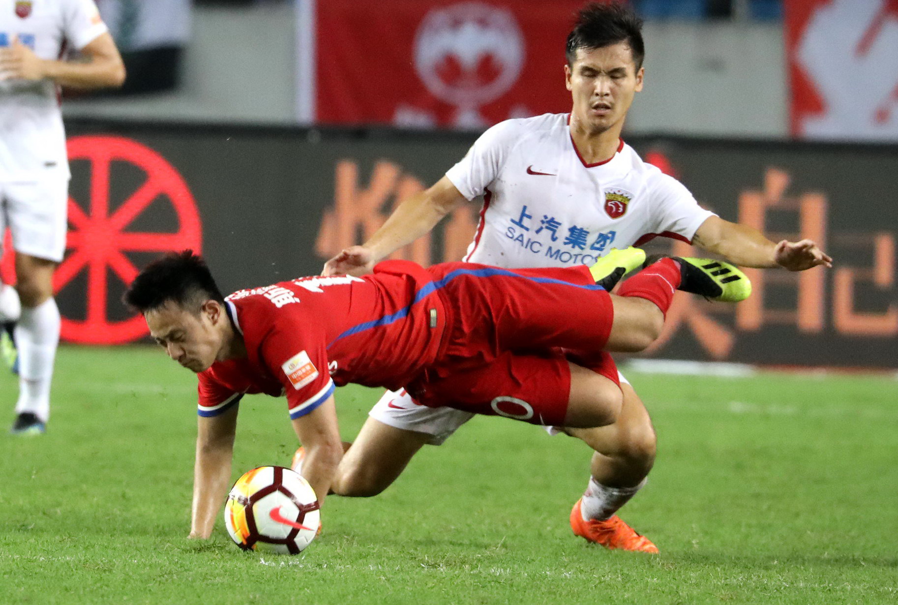 英国威廉希尔-重庆破门立下热门争夺对手，全队冲劲夺得重要胜利